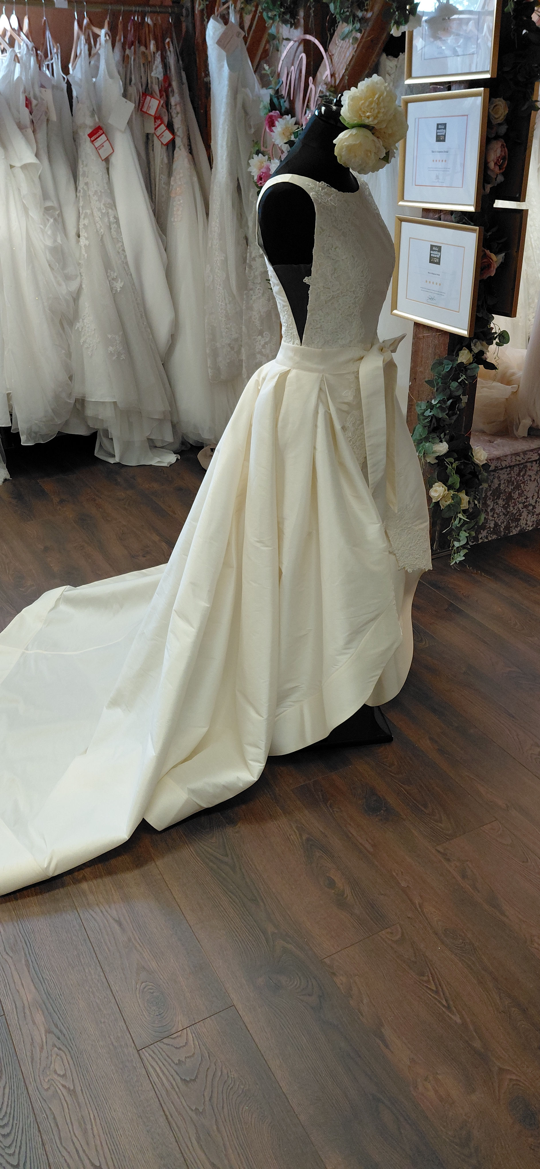 WG 843 Jenny, size 8