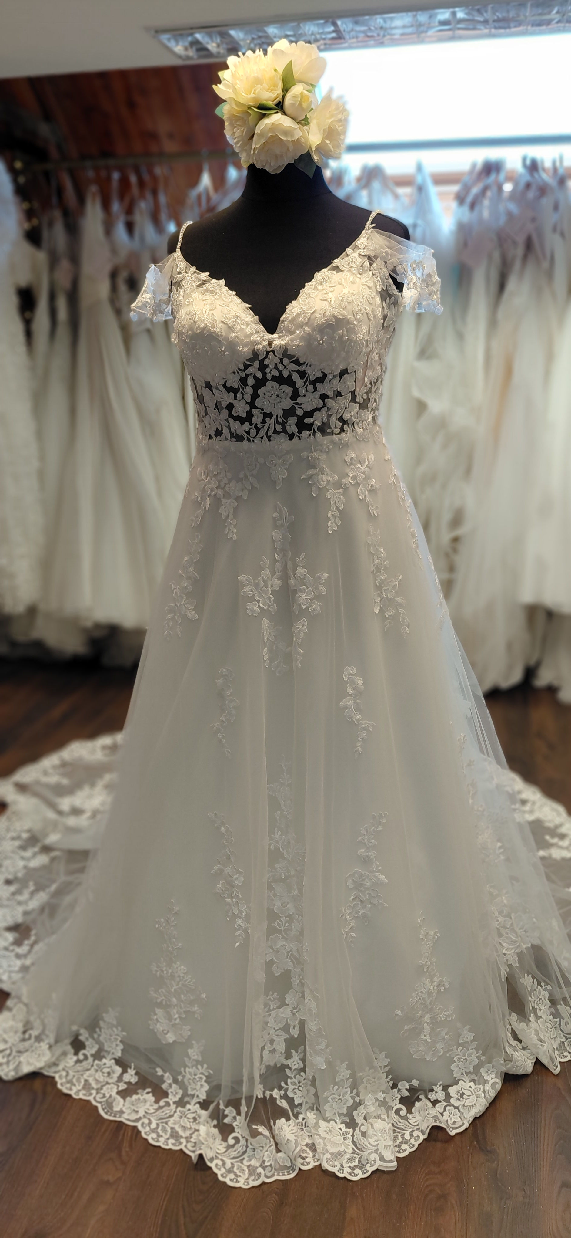WG 1195 Louise, size 18