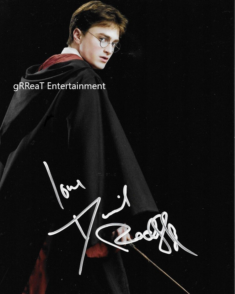 Daniel Radcliffe autographed 8 in x 10 in photo