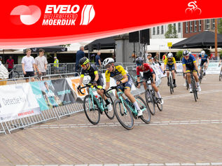 Vrienden en Club van 100 van Wielerweekend Moerdijk