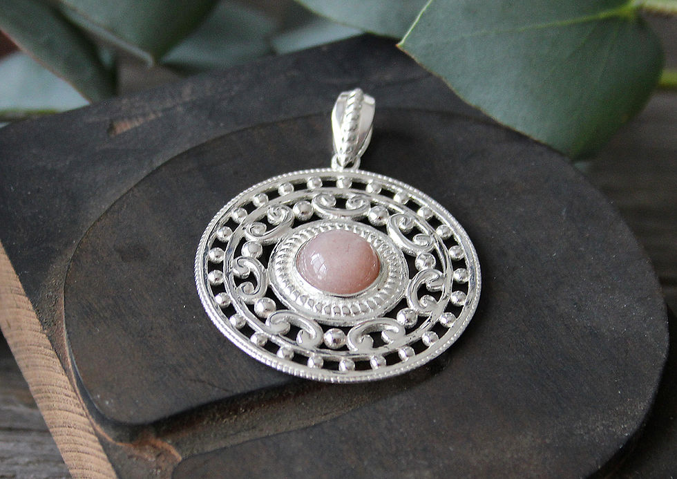 Miniaturbild: Anhänger Silber Brezel mit Stein