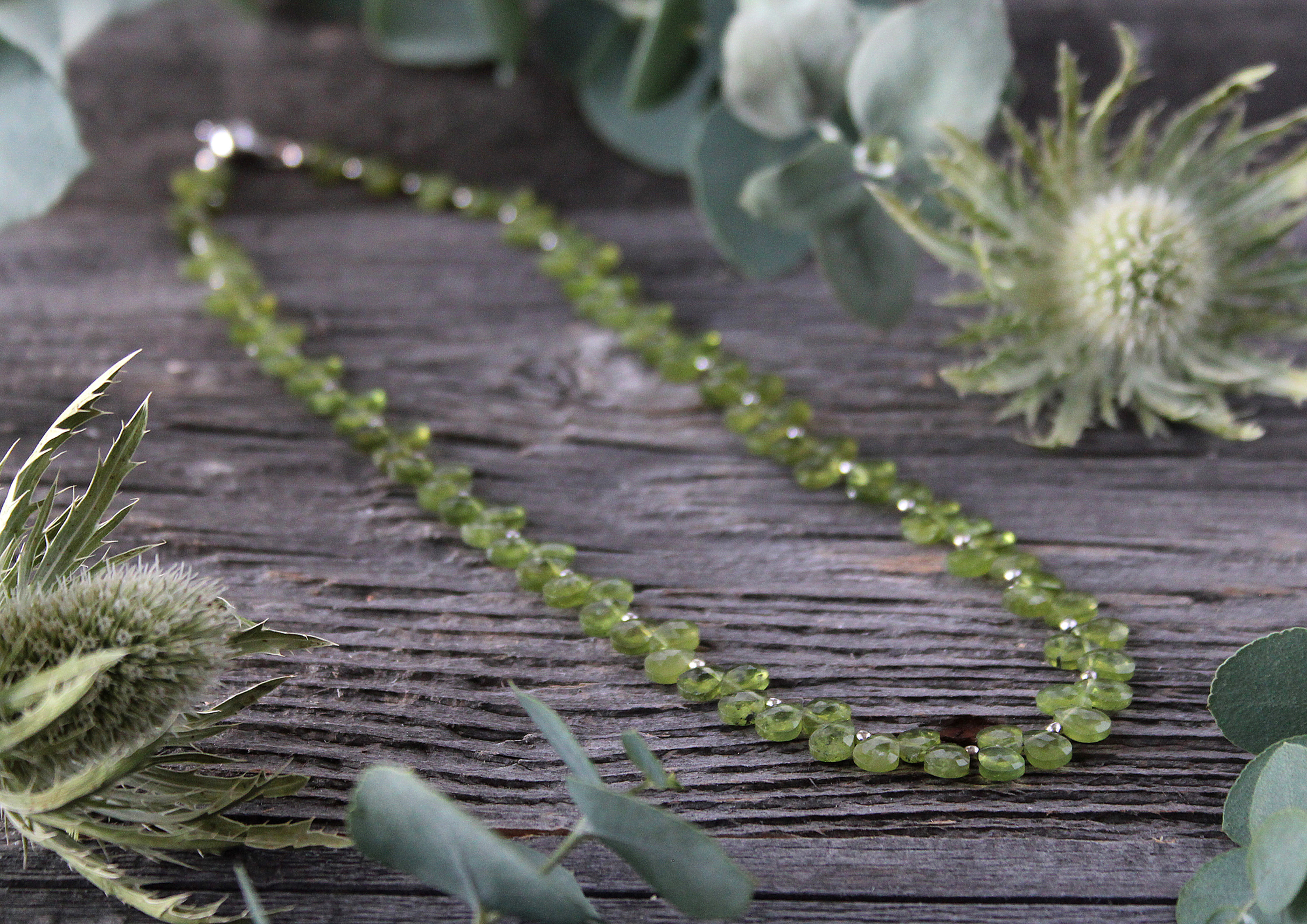 Halskette Vesuvianit