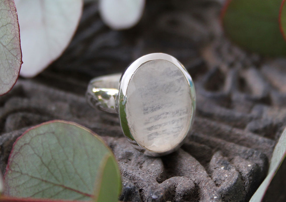 Regenbogenmondstein Ring oval