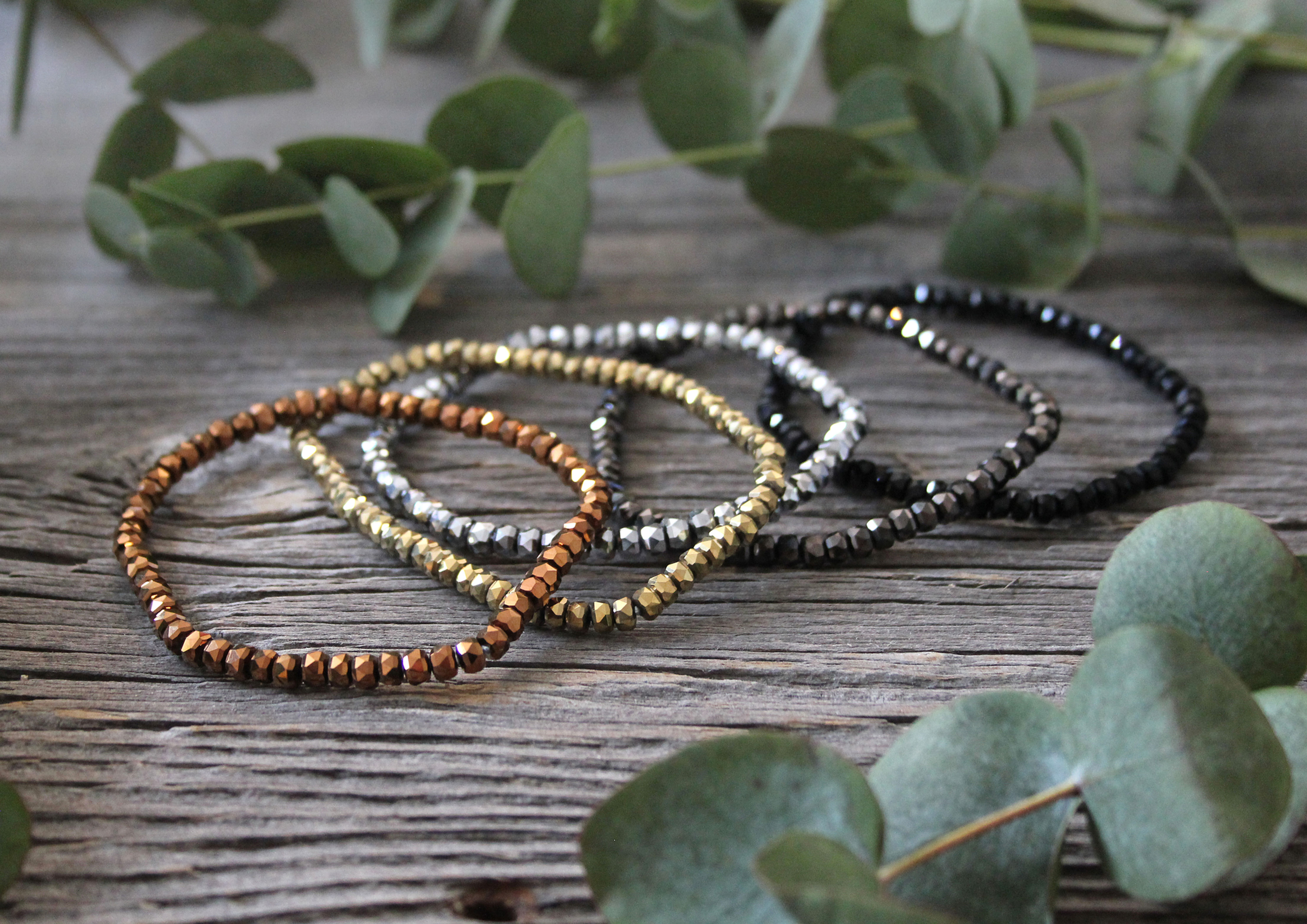 Kunstperlen Armbänder Buttons 4 mm