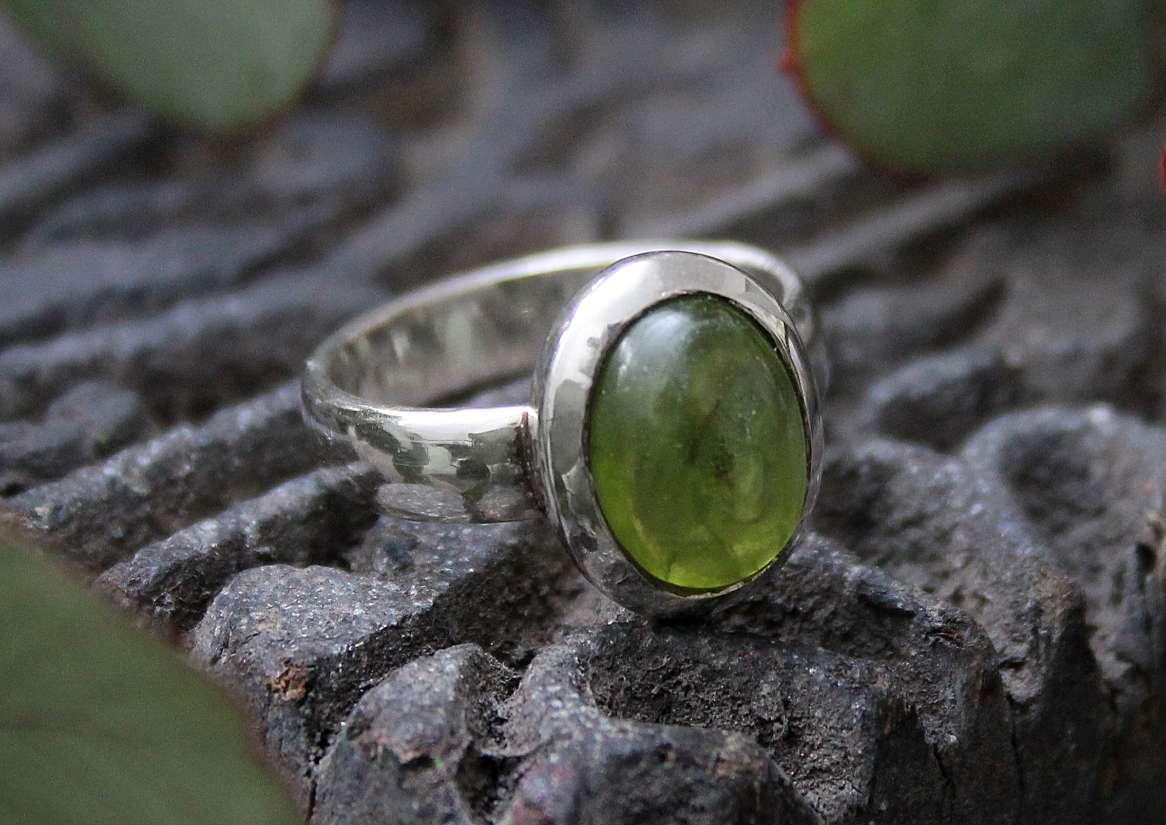 Peridot Ring oval