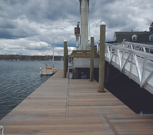 Indian Harbor Yacht Club Dock and boat lift