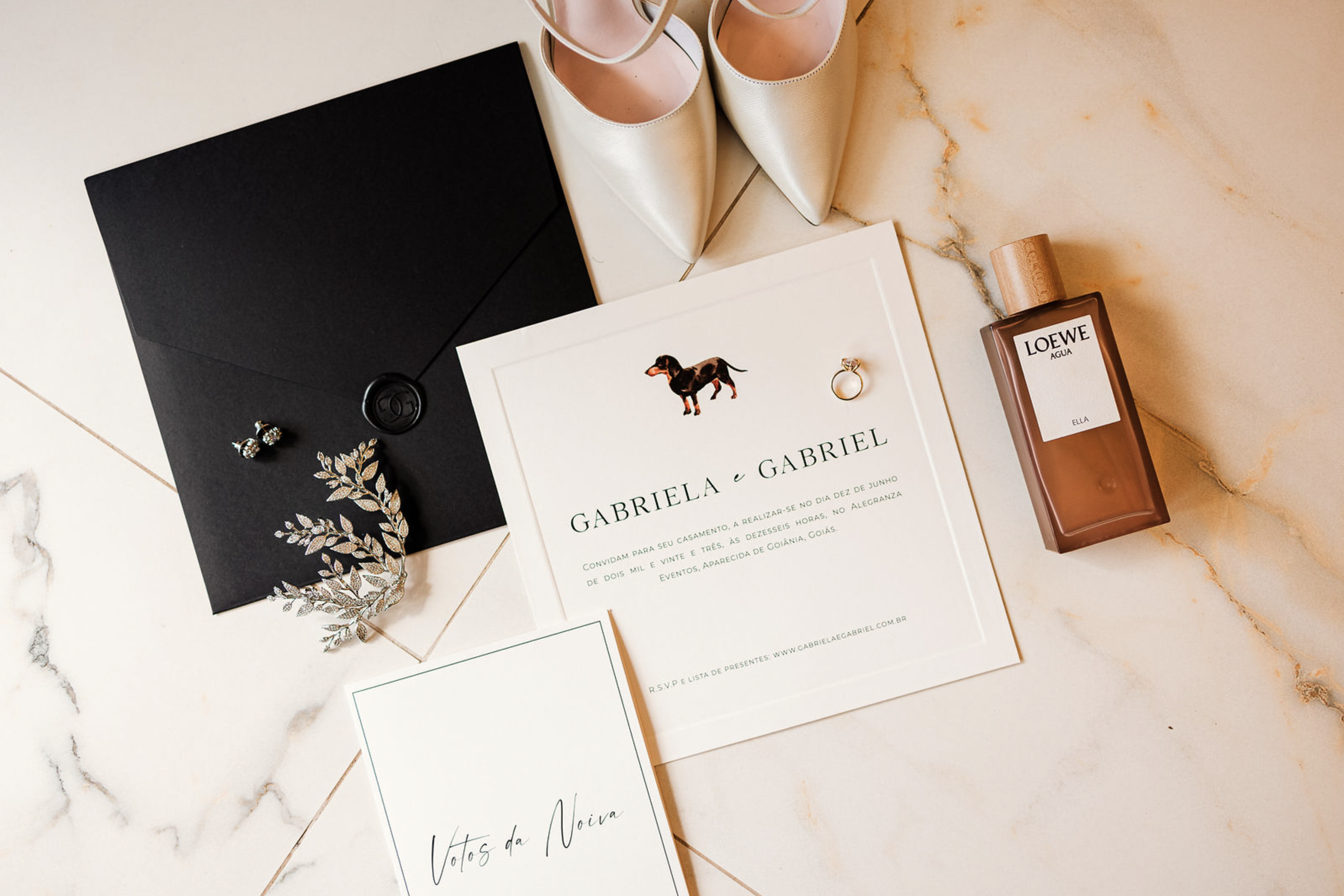 Identidade visual para casamento minimalista e elegante.