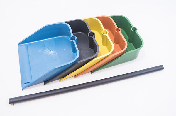 RECOGEDOR C-BASTON PLASTICO.jpg