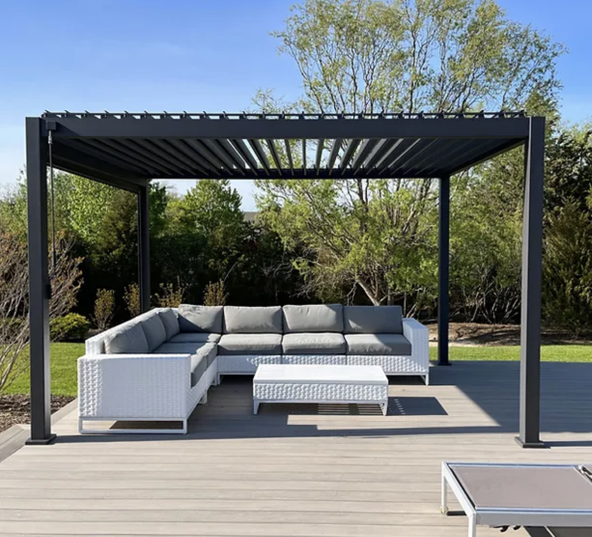 R4 outdoor living space