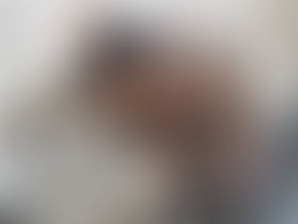 Étudiant en BTS PI révisant les sujets probables de l’examen 2025 avec des fiches de révision.