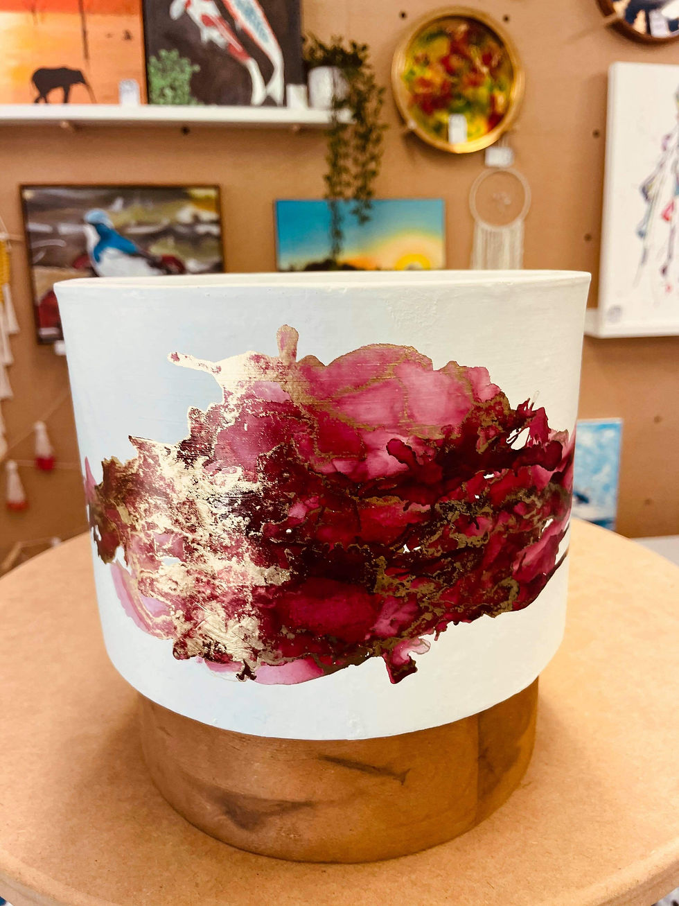 STUDIO - GOODNA - Learn to decorate an XL planter with wooden base in alcohol ink