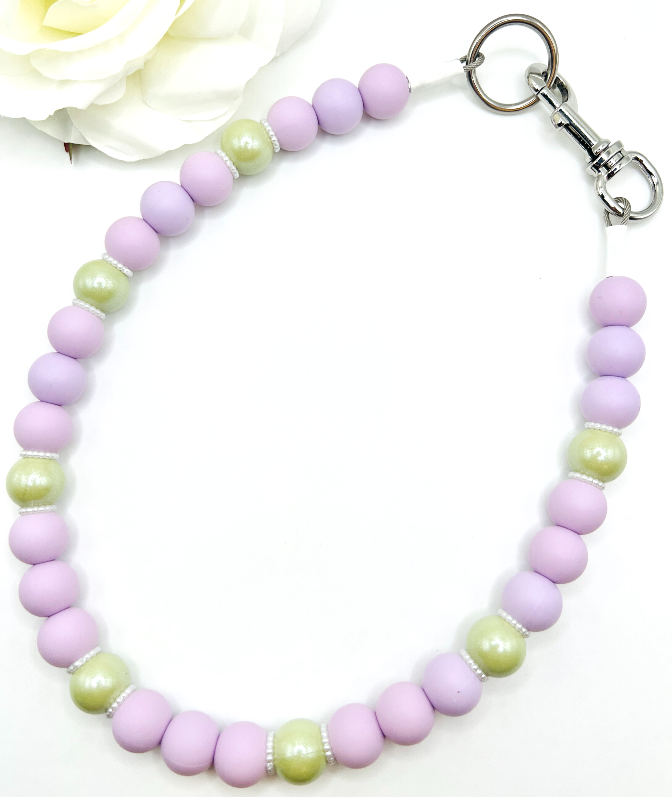 1960s Lilac Beaded Dog Collar