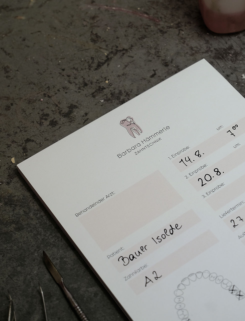 Gestalteter Arbeitsblock im Corporate Design von Barbara Hämmerle