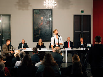 Pressespiegel zu "Heimat" in den Staatlichen Kunstsammlungen
