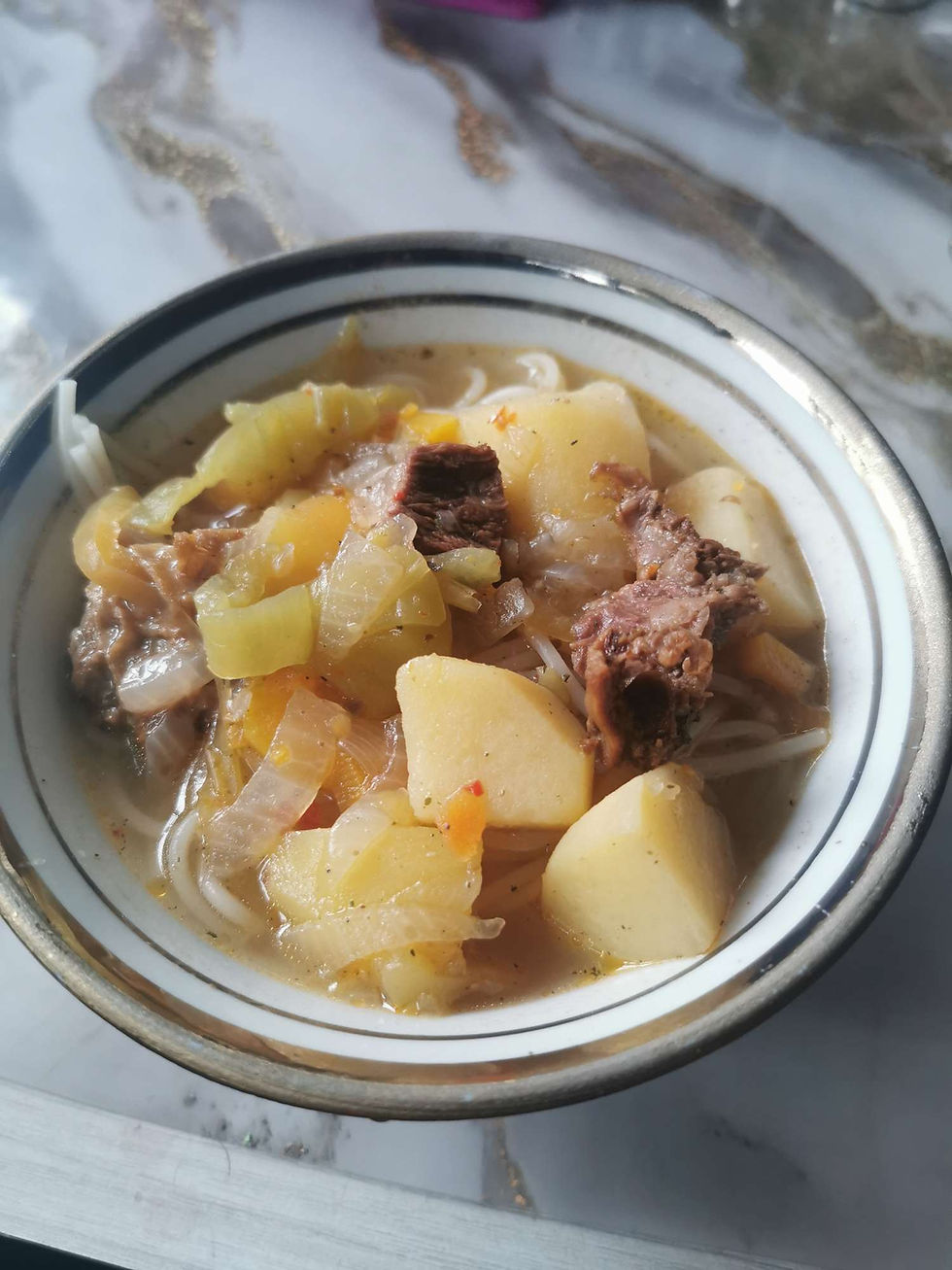 Notre dernier repas dans notre famille tadjike, une sorte de pot au feu