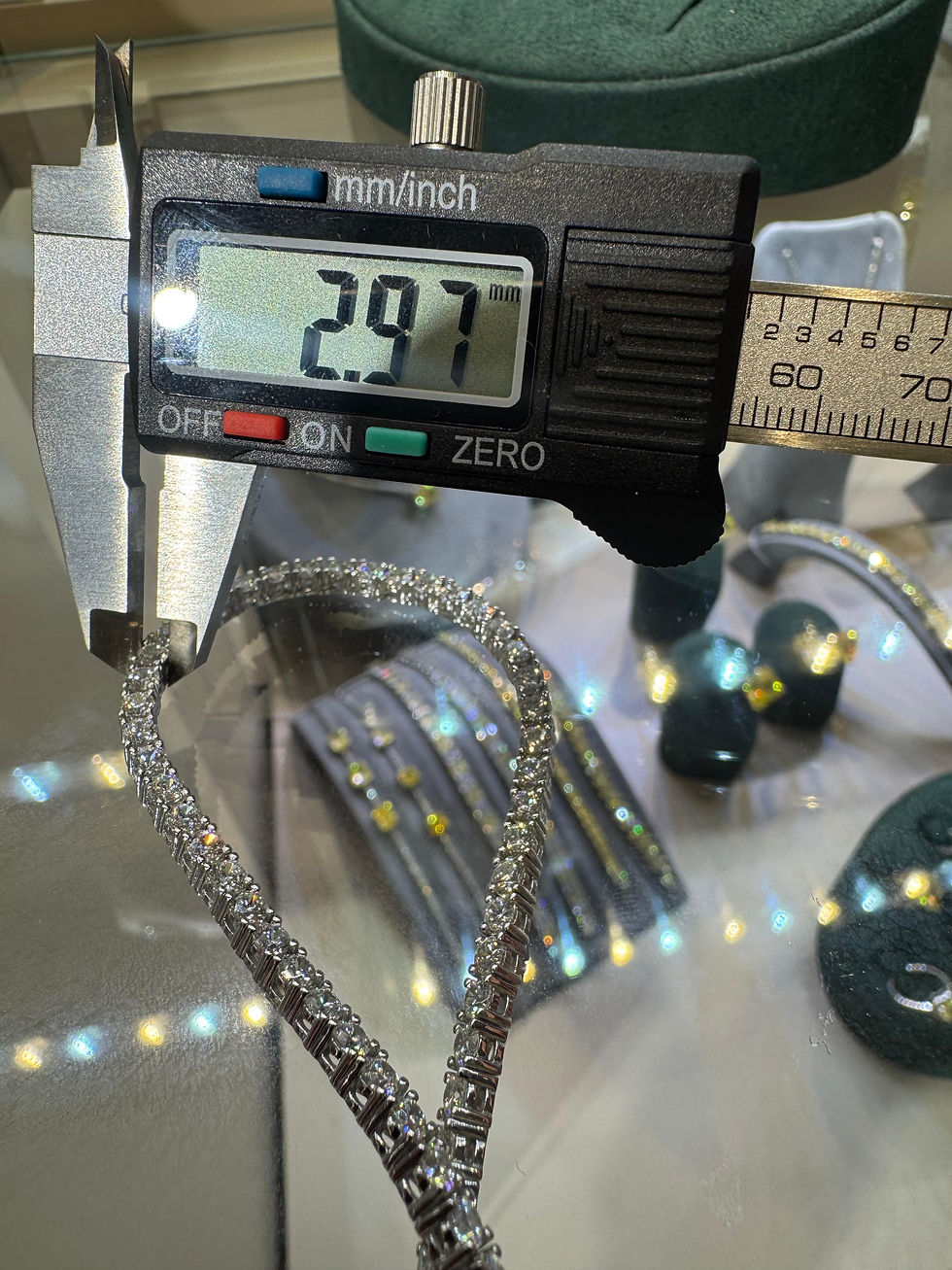 Küçük resim: Mozanit 3 mm Suyolu Kolye 42 cm