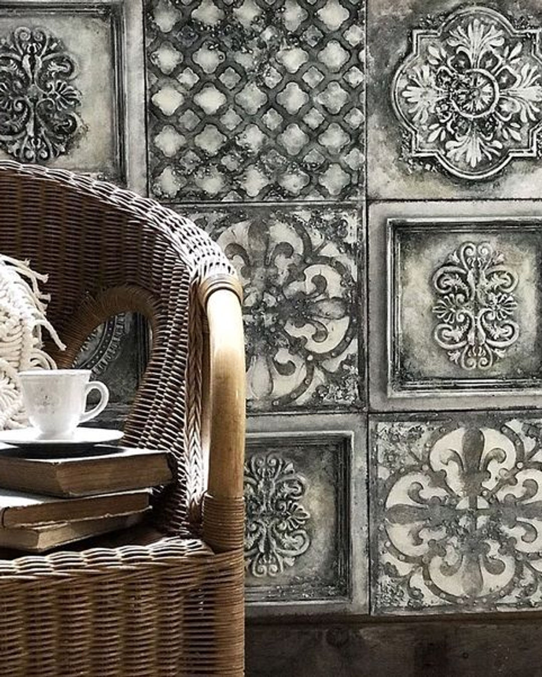 Redesign Décor Moulds® 5"x8" - Bridgeport Irongate Copyright #VA0002319333