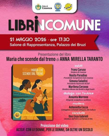 Maria che scende dal treno