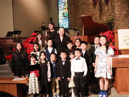 Dr. Junyi Nie’s Studio Spreads Holiday Cheer with Christmas Piano Concert