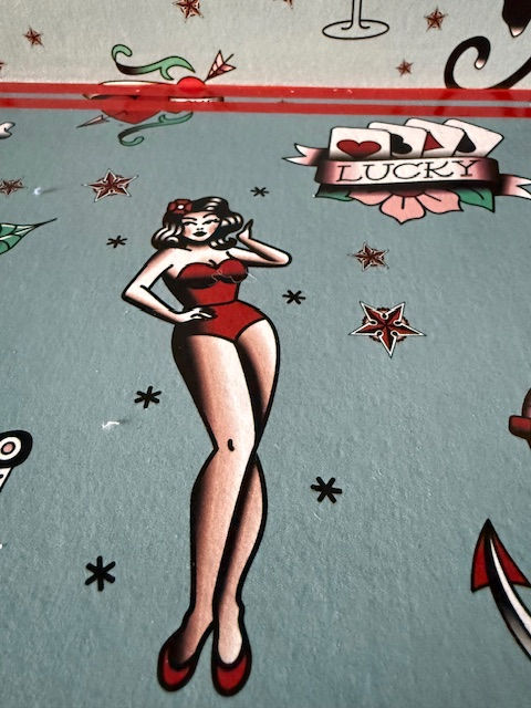 Thumbnail: Tattoo Mirror with Shelves