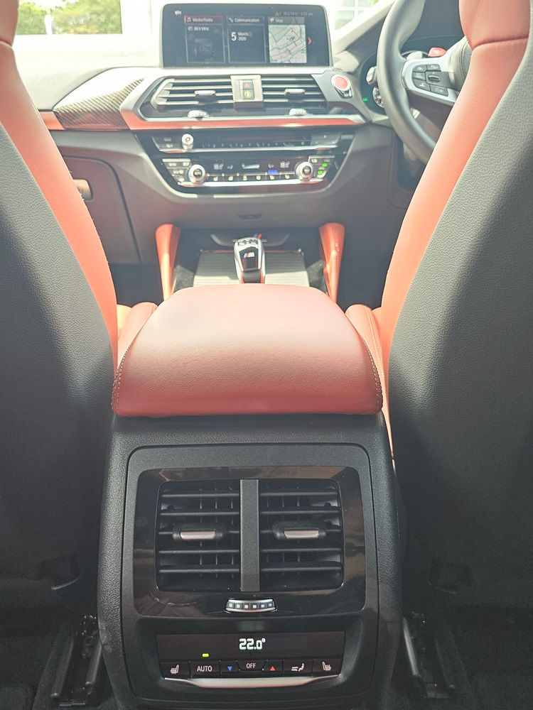 Thumbnail: 2021 BMW X4 M3.0