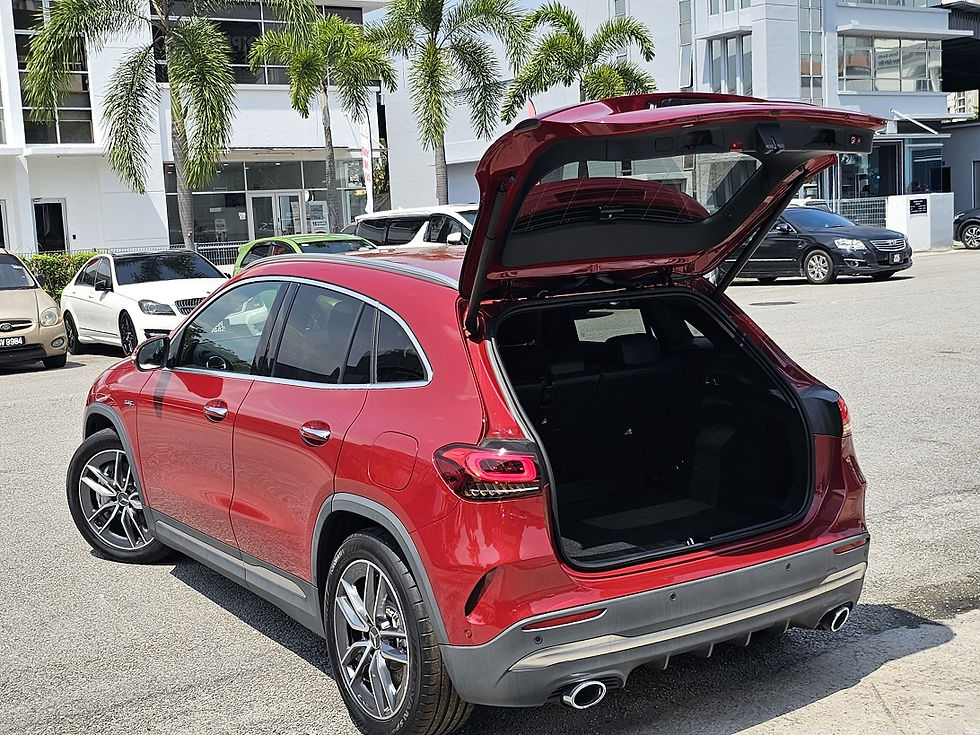Thumbnail: 2022 MERCEDES BENZ GLA35 RED
