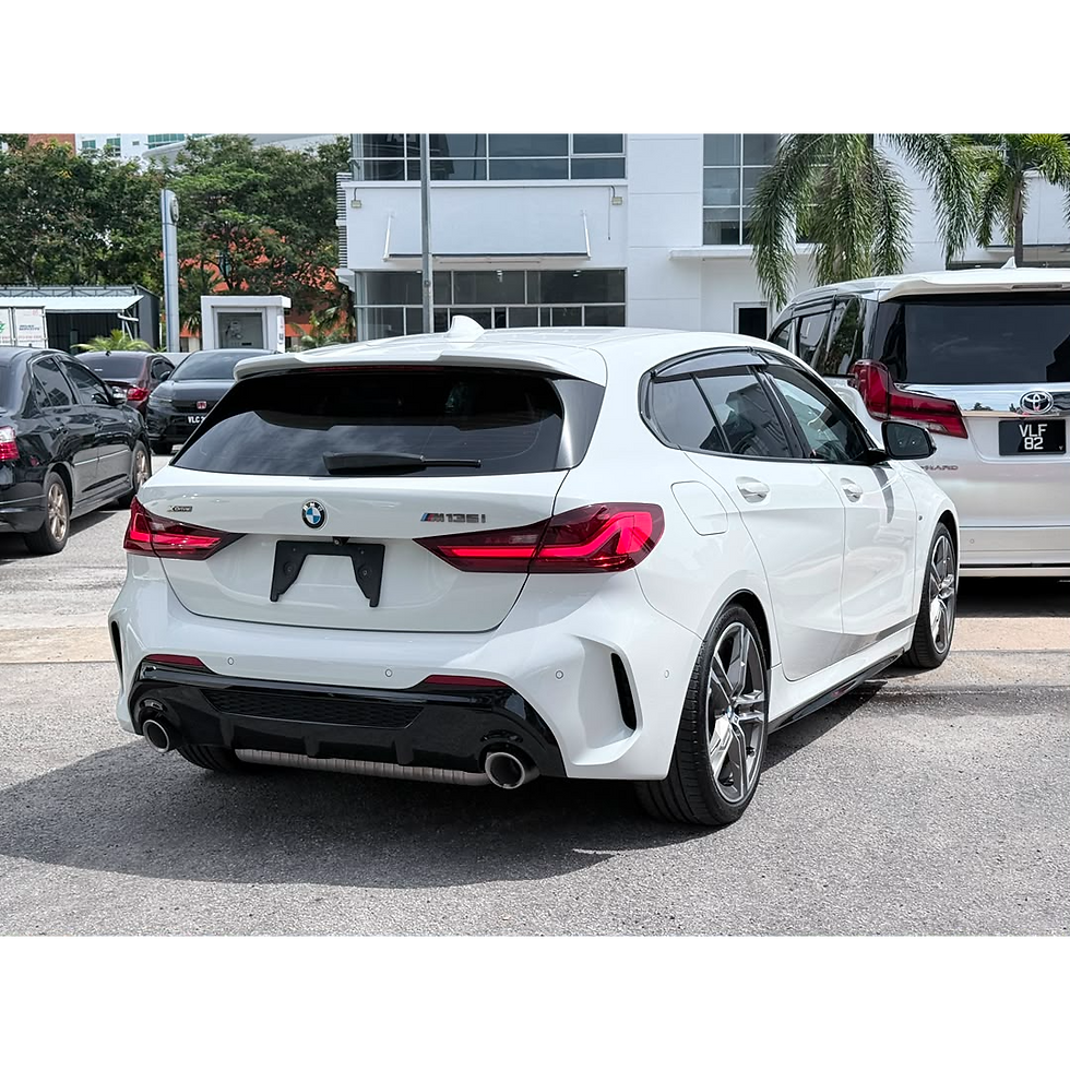 Thumbnail: 2021 BMW M135i M SPORT