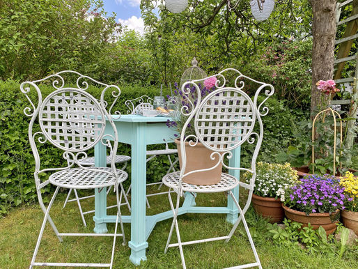 GARTENTISCH STREICHEN - FUSION MINERAL PAINT FÜR OUTDOOR