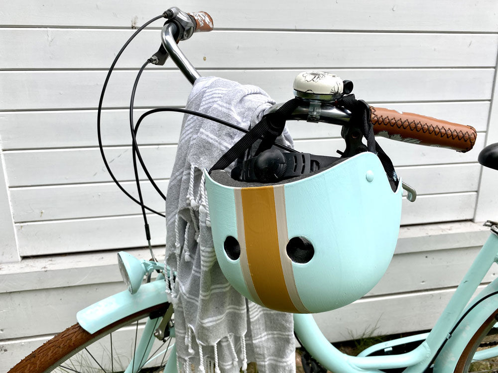 STYLISH UNTERWEGS - EINEN FAHRRADHELM EINFACH NEU STREICHEN