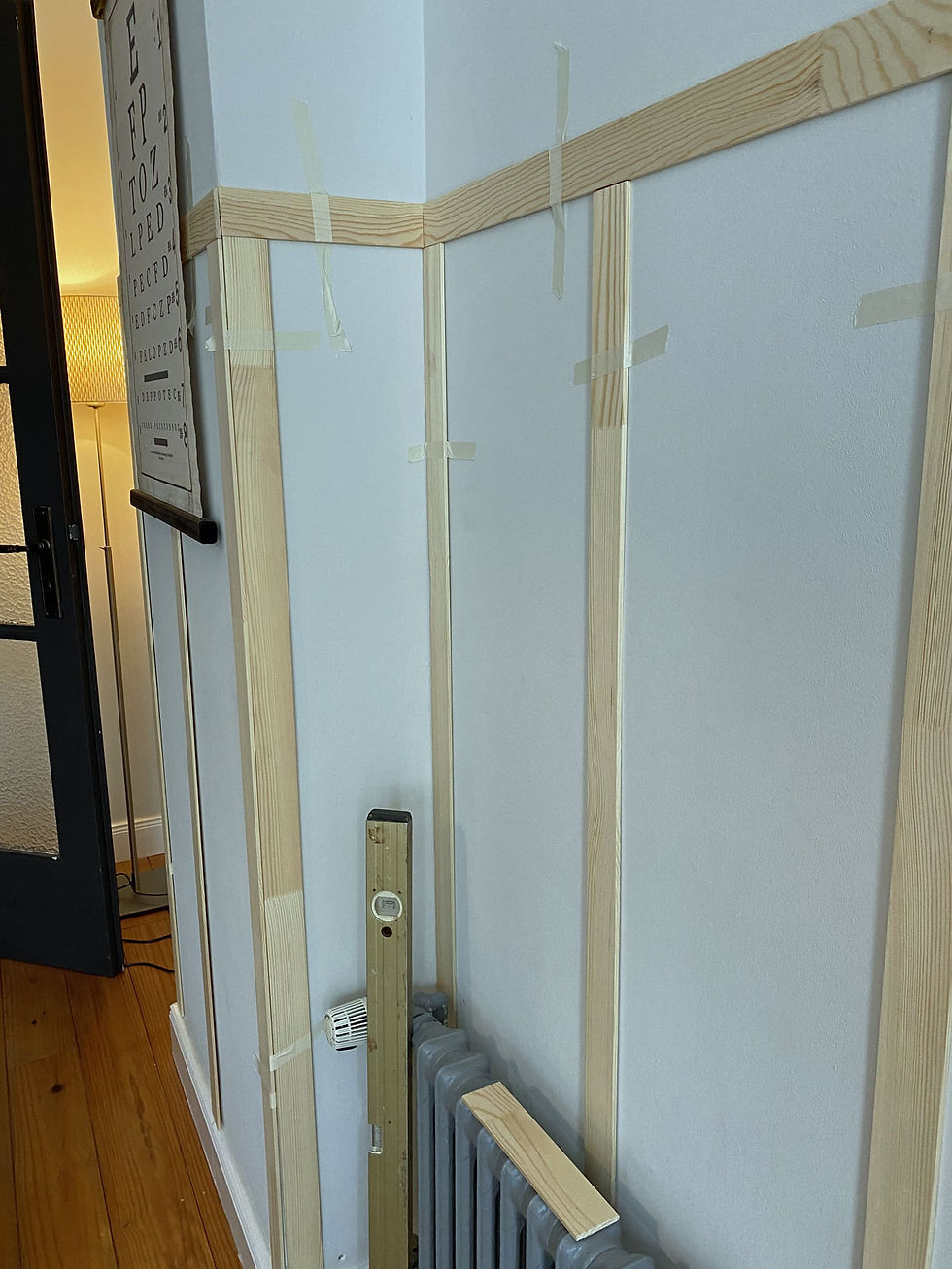 DIY Wandtäfelung anbringen