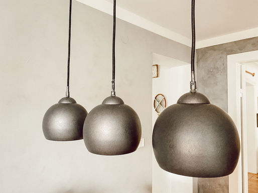 DECKENLAMPE STREICHEN MIT KREIDEFARBE