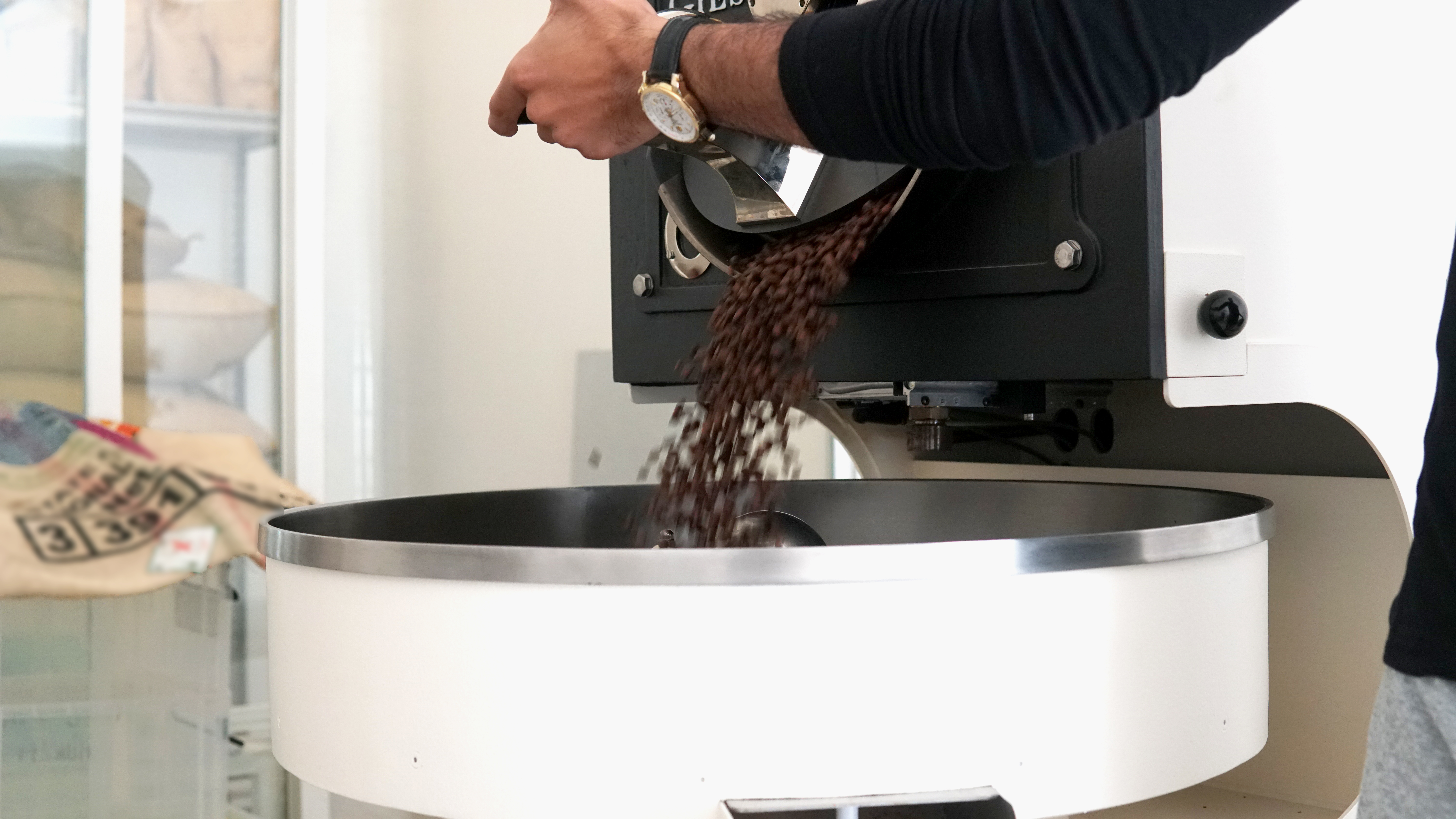 Roasting by Let's Coffee