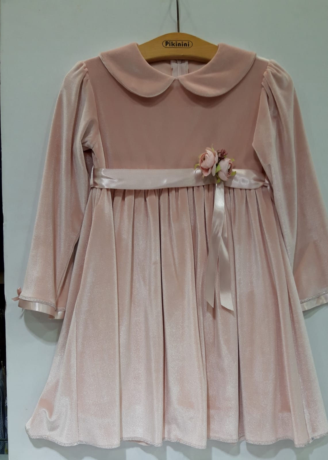 Dökümlü Kadife Uzun Kollu Pudra Pembe Kız Çocuk Abiye Elbise