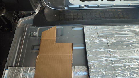measuring 2020 Peugeot expert floor insulation