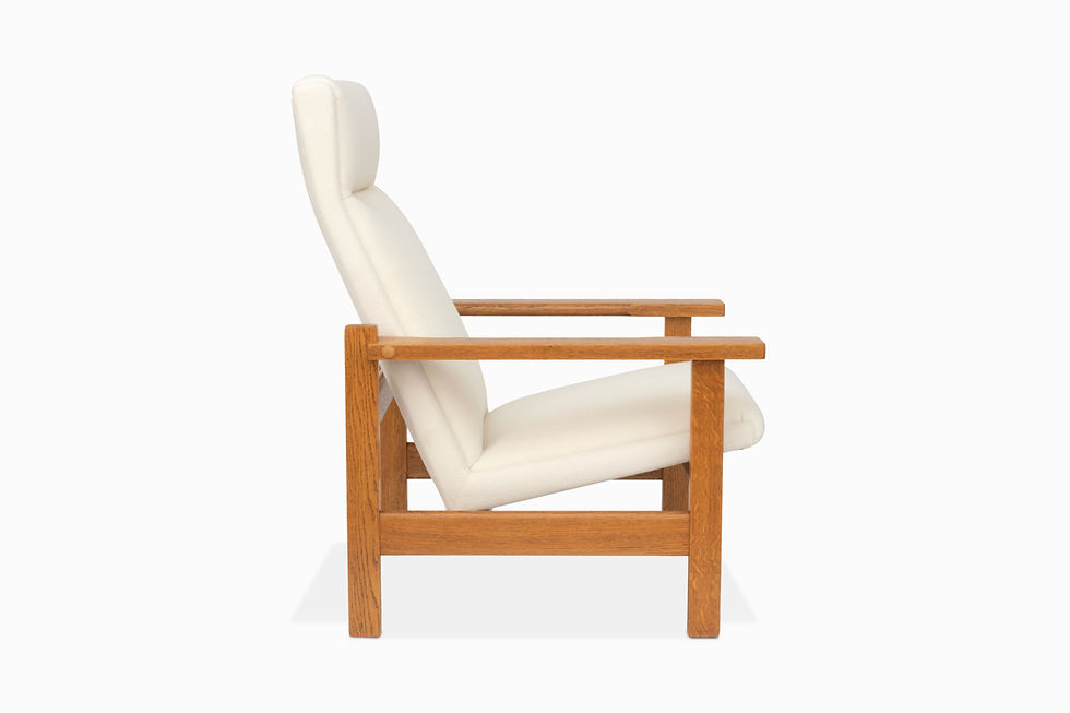 Thumbnail: Pair of Getama GE-163a Oak Lounge Chairs by Hans Wegner