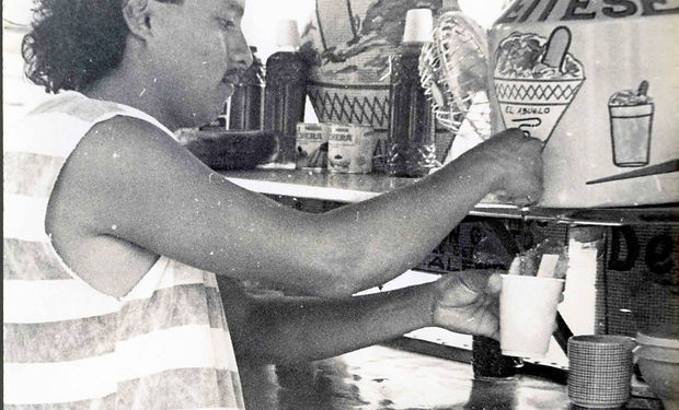 tradicional puesto de cholado.jpg