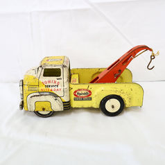 Wyandotte Tin Plate Toy Tow Truck