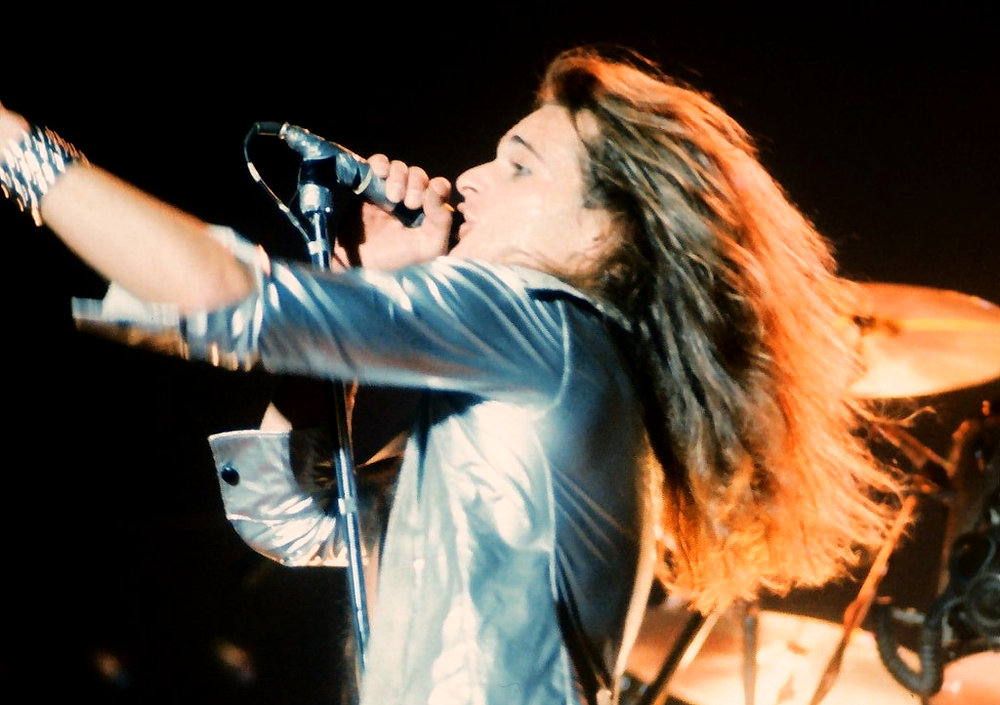 does david lee roth smoke cigarettes The Uninhibited Vigor of David Lee Roth
