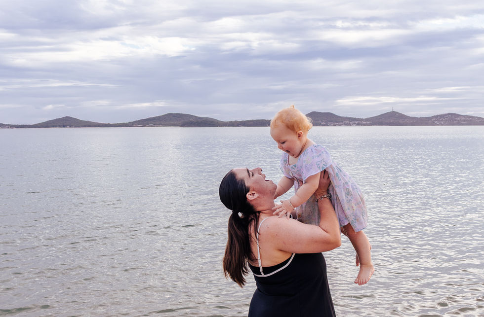 Family Photographer. Family photos. Family gift card. Family professional photographer. Family professional photos.