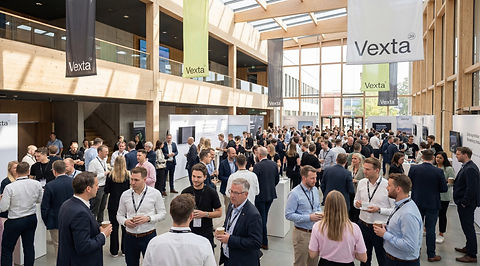 Salle de conférence aménagée pour un événement corporate à Paris