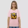 Miniature : T-shirt humour décalé oiseau. Ce haut unisexe rose est enfilé par une femme. Un imprimé réalisé sur un coton bio et doux.