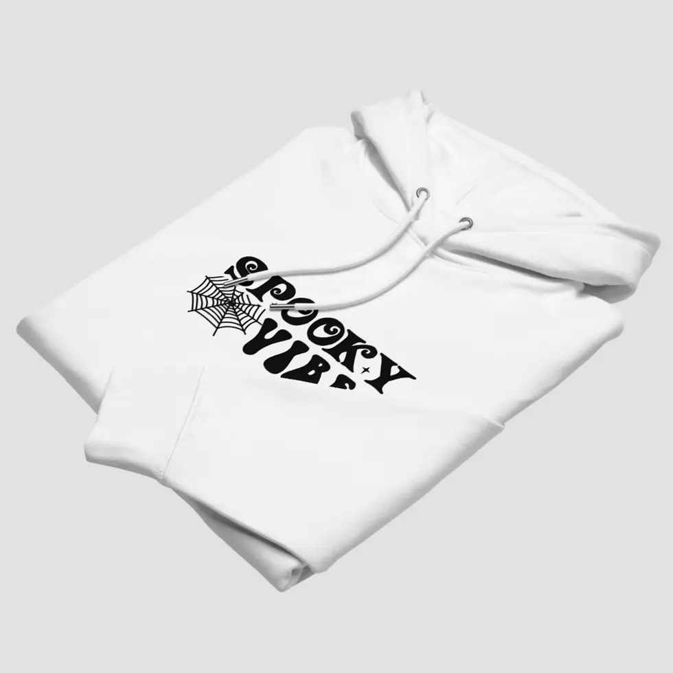 Miniature : Sweat à capuche spooky vibes Halloween bio. Haut blanc plié pour voir la qualité du design & du tissu en coton bio respirant.