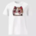 T-shirt humour décalé chaton. Un haut unisexe blanc conçu en coton bio non porté pour voir la qualité des détails du design.