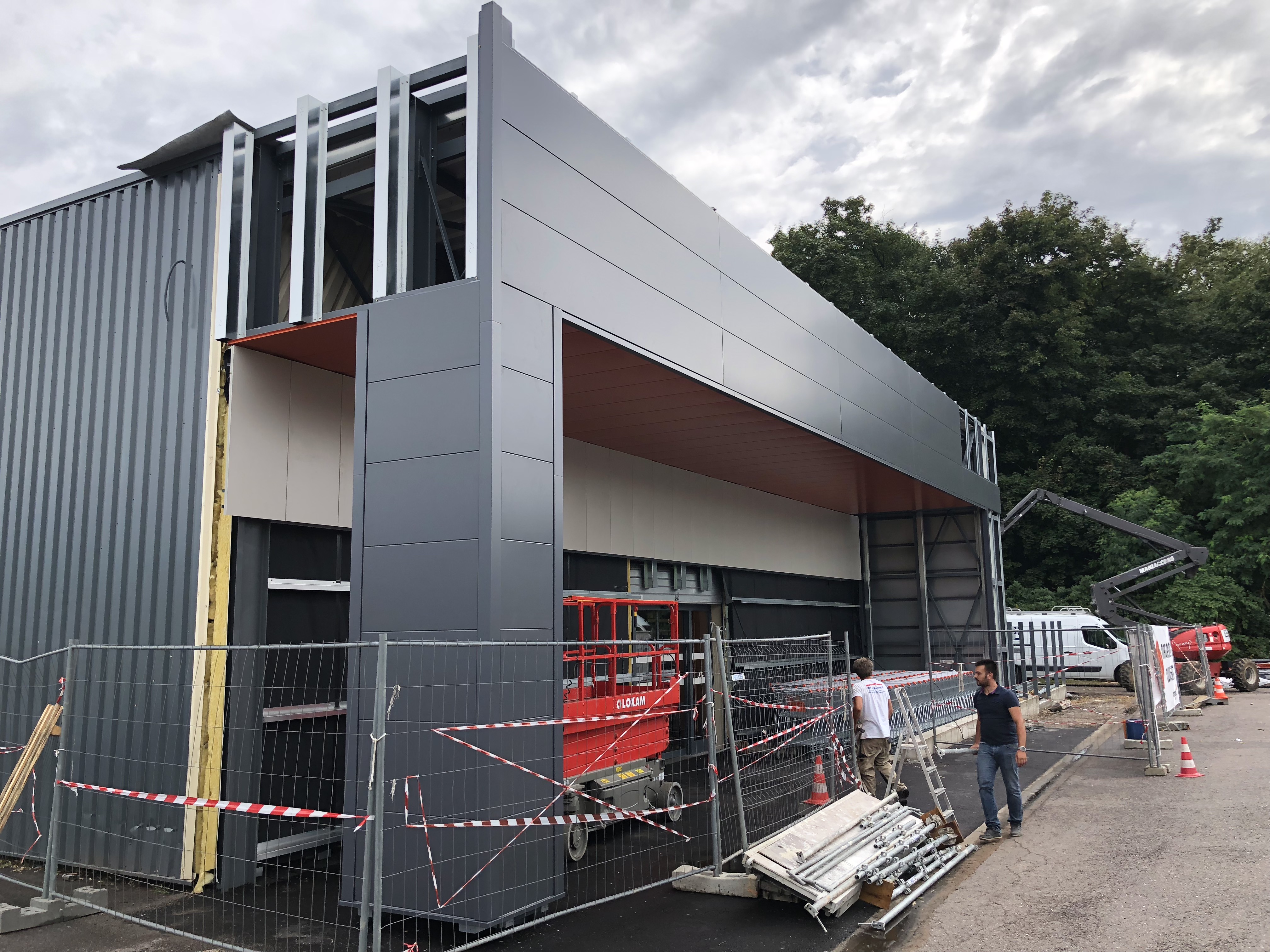 Remodeling Colruyt Carling