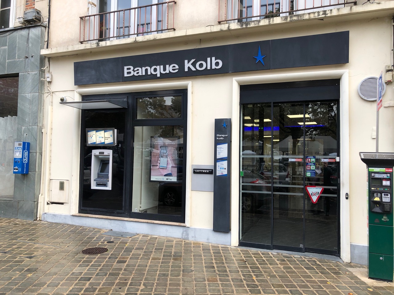 Réaménagement d'une agence bancaire à Epernay