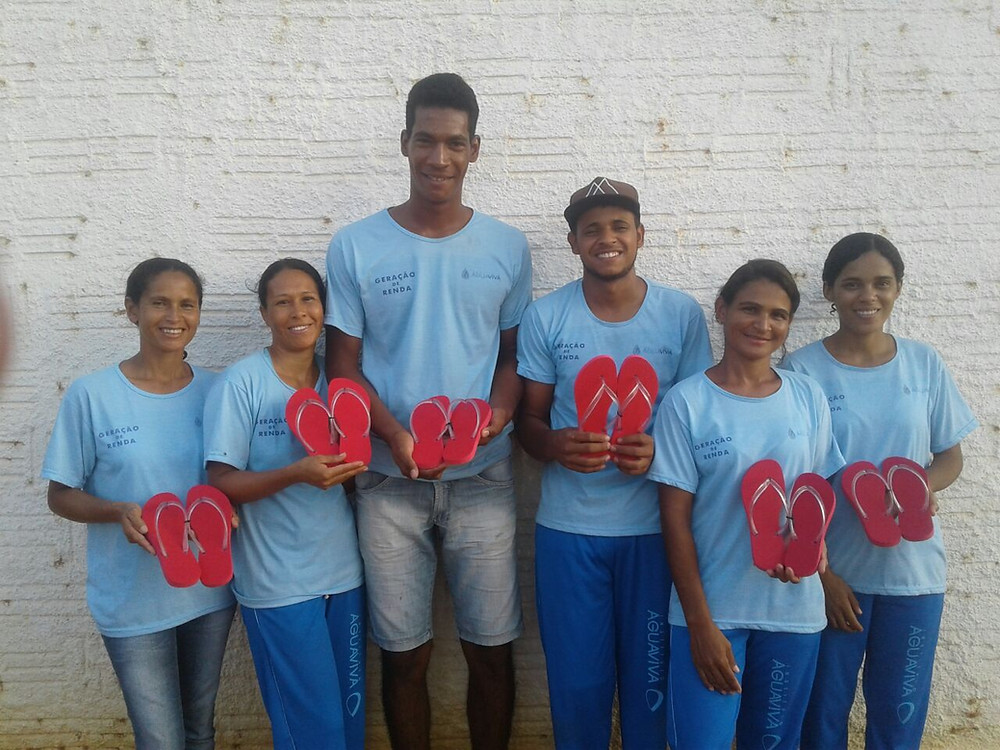 fabrica-de-chinelos-no-sertao