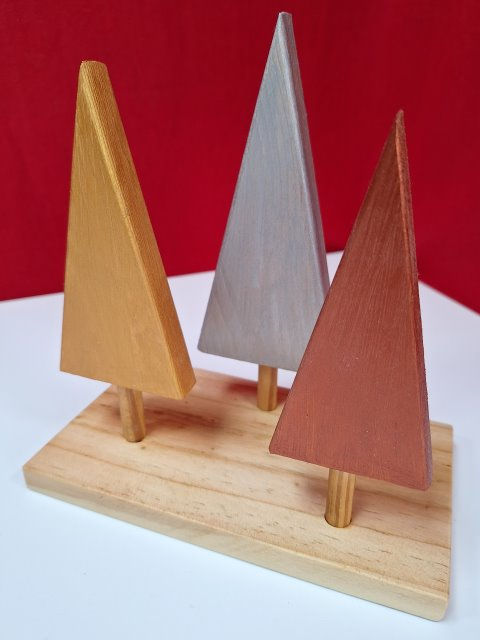 Thumbnail: Trees on a base