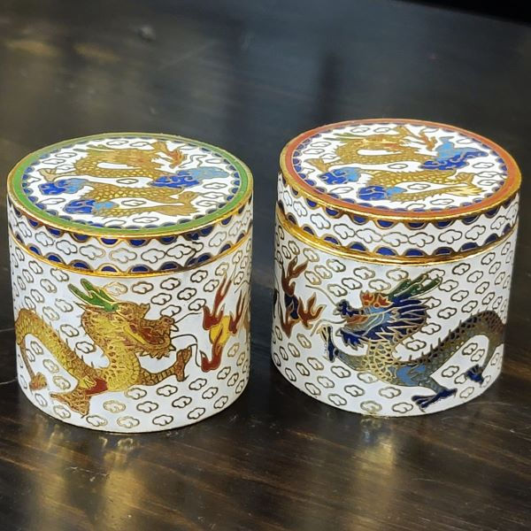 Thumbnail: Round Dragon Box