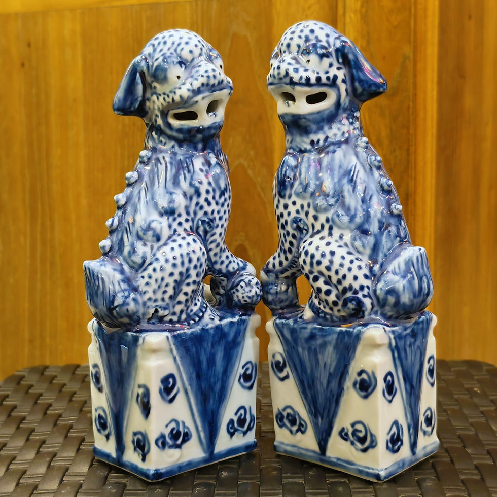 Thumbnail: Lion Dogs on Plinth
