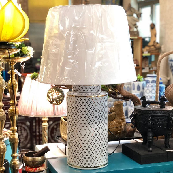 Thumbnail: Golden Diamond Porcelain Jar Lamp
